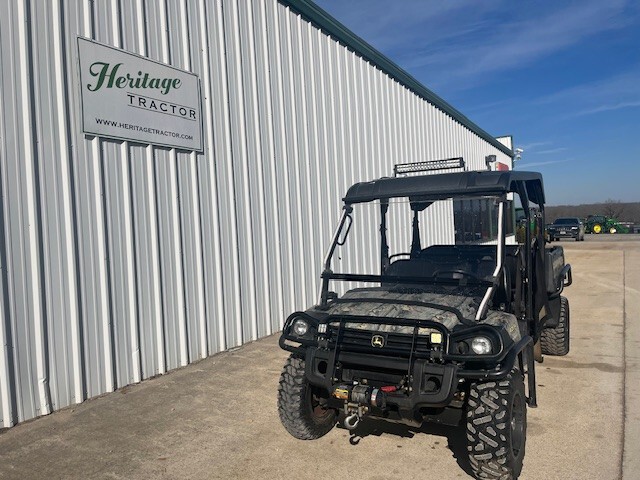  2015 John Deere XUV 825I S4 at Heritage Tractor in West Plains, MO