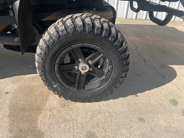  2015 John Deere XUV 825I S4 at Heritage Tractor in West Plains, MO