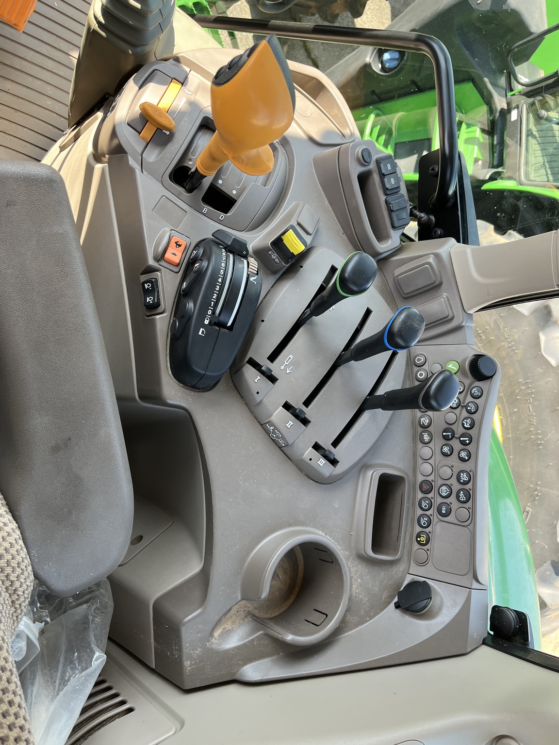 2024 John Deere 6155M Image 8