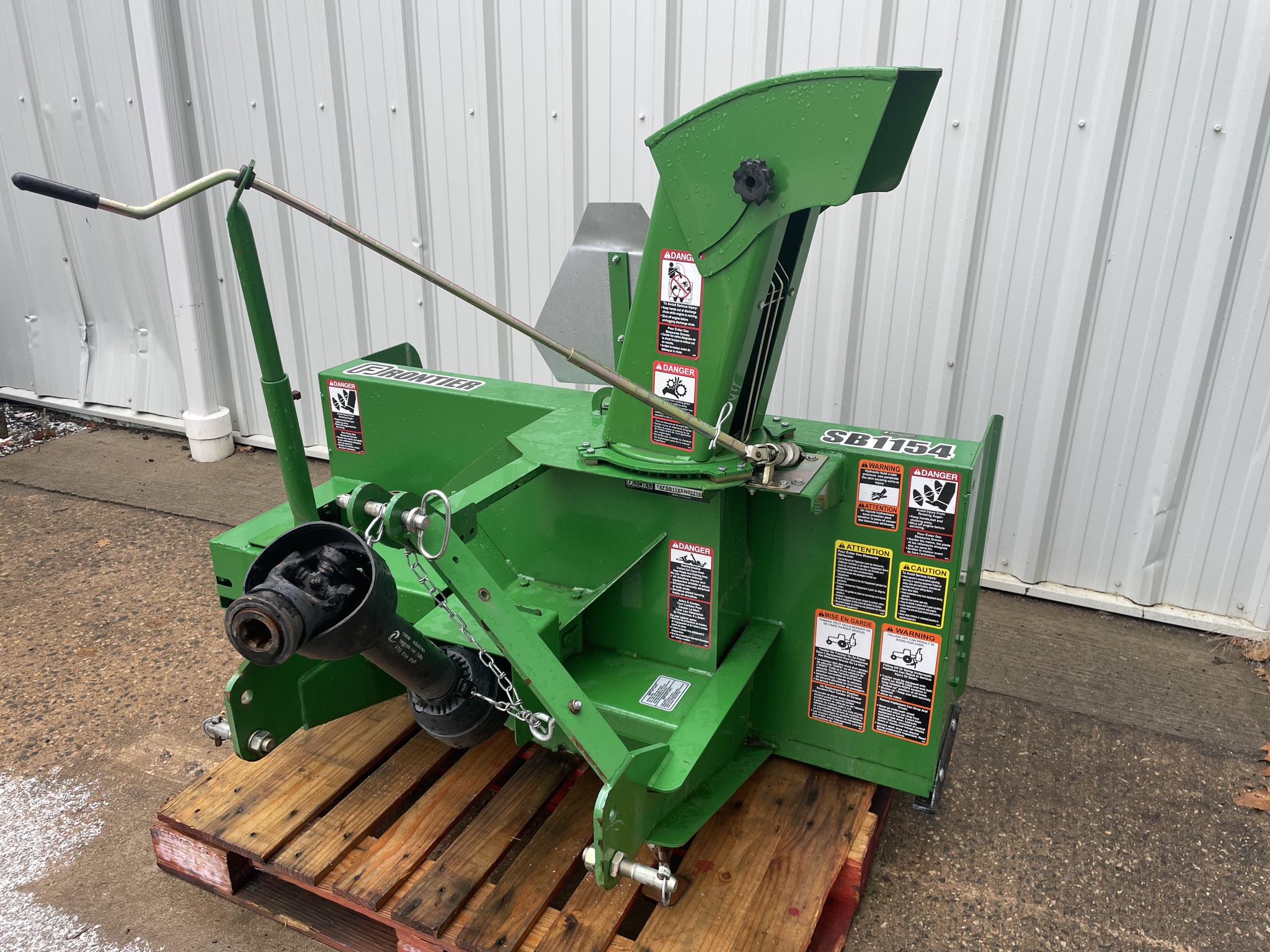 2023 John Deere 1025R Image 16