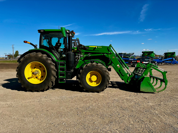 2025 John Deere 6R 250
