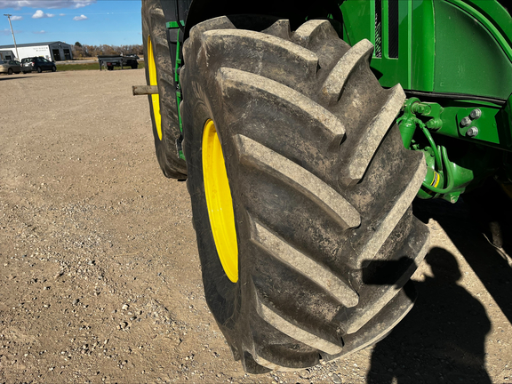 2025 John Deere 6R 250
