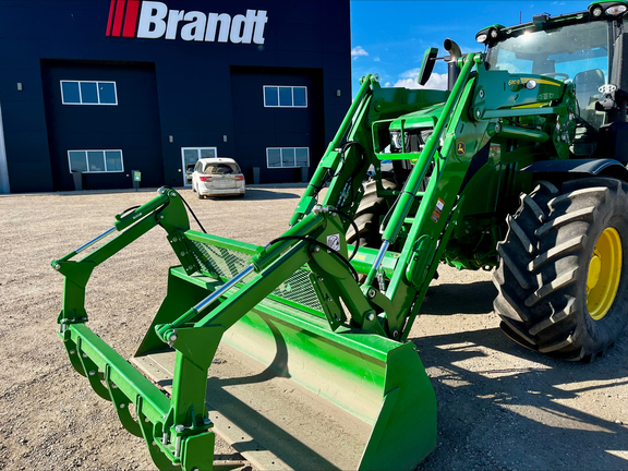 2025 John Deere 6R 250