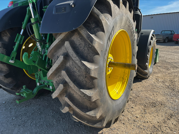 2025 John Deere 6R 250