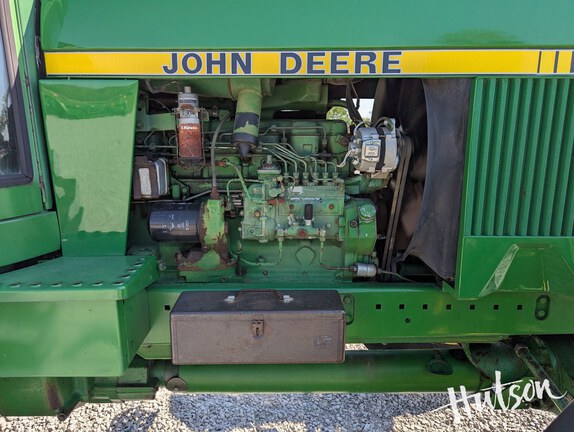 Photo of 1983 John Deere 4650