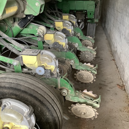 Photo of 2010 John Deere 1790