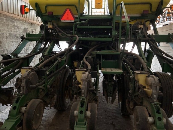 Photo of 2010 John Deere 1790