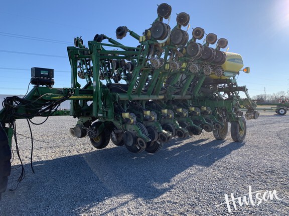 Photo of 2010 John Deere 1790