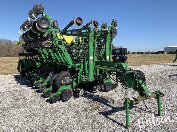 Photo of 2010 John Deere 1790