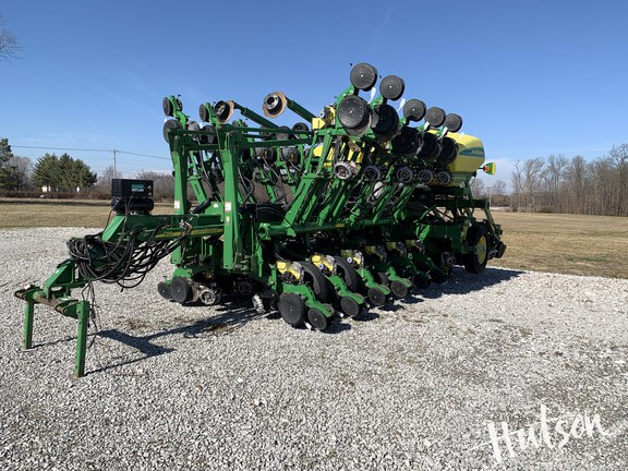Photo of 2010 John Deere 1790