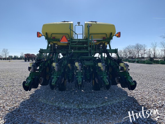 Photo of 2010 John Deere 1790