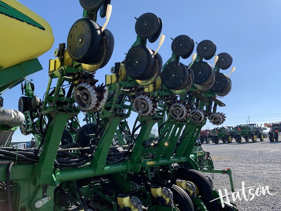 Photo of 2010 John Deere 1790