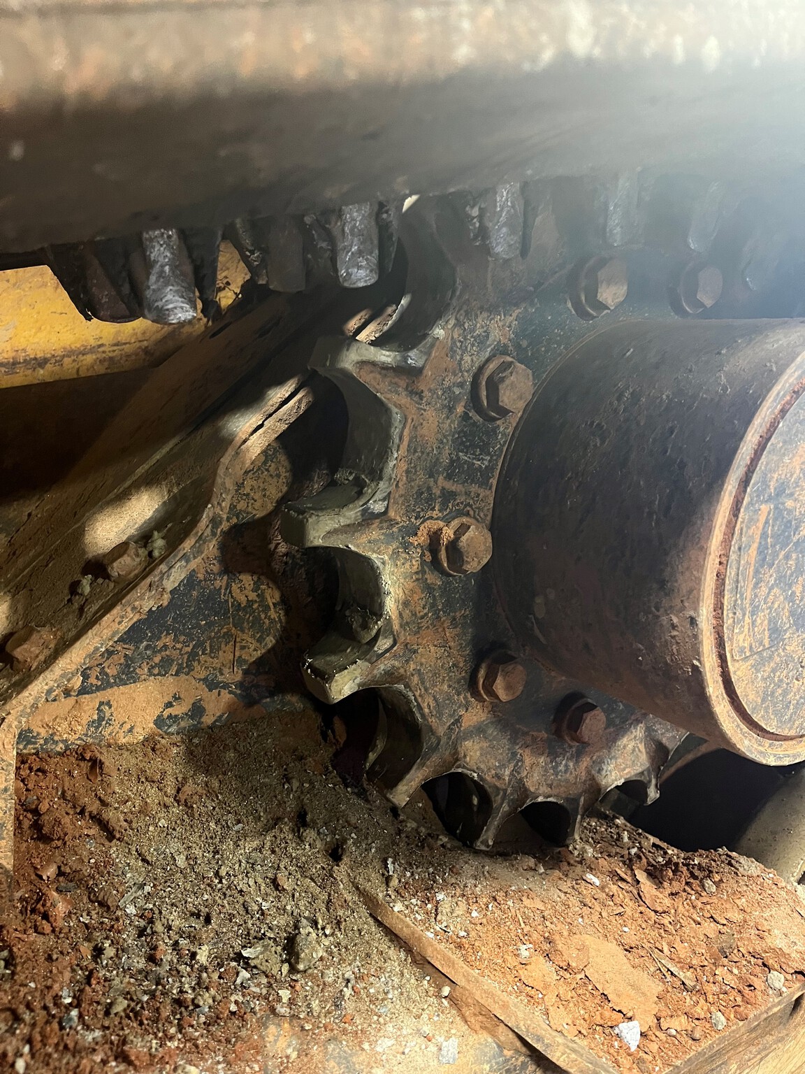 2022 John Deere 333G Image 6