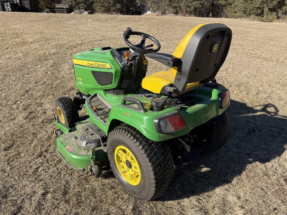 2023 John Deere X734 - Photo4