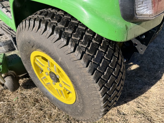 2023 John Deere X734 - Photo11