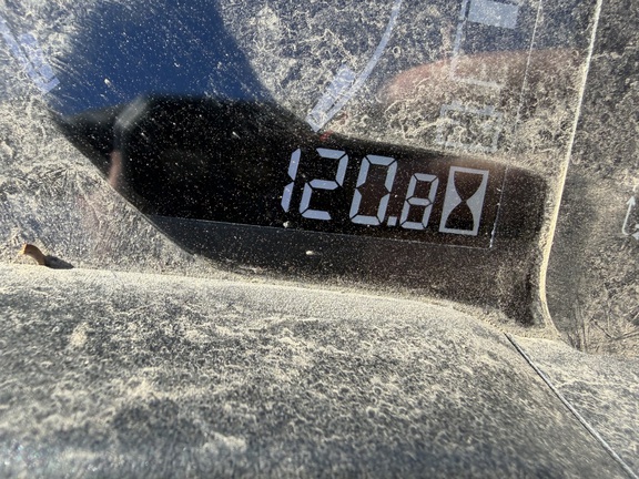 2023 John Deere X734 - Photo18