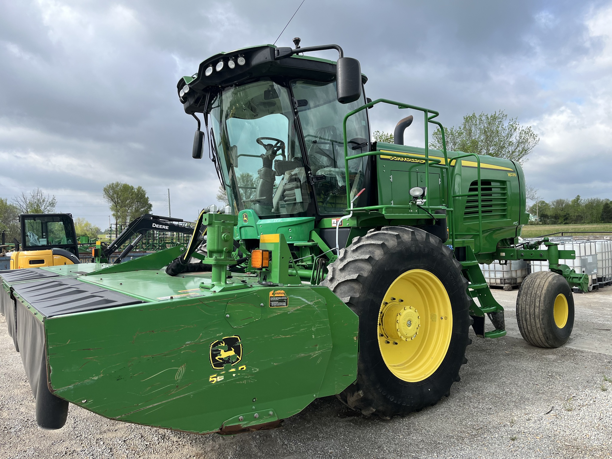  2021 John Deere W235 at Heritage Tractor in Pittsburg, KS