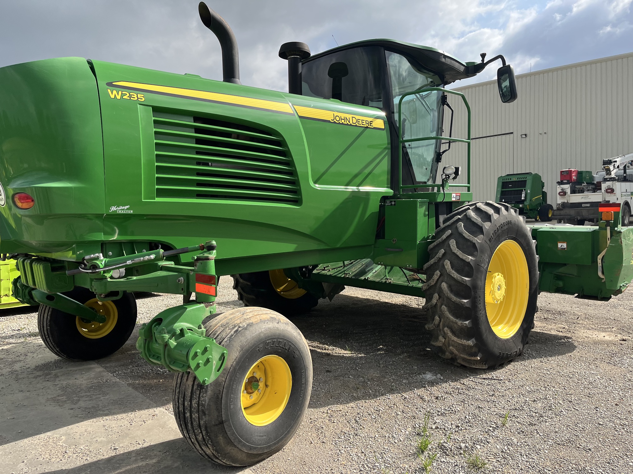  2021 John Deere W235 at Heritage Tractor in Pittsburg, KS