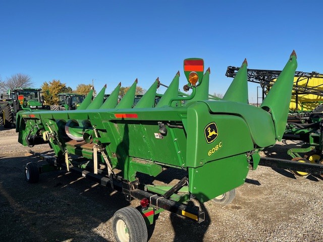 2012 John Deere 608C Corn and Row Crop headers