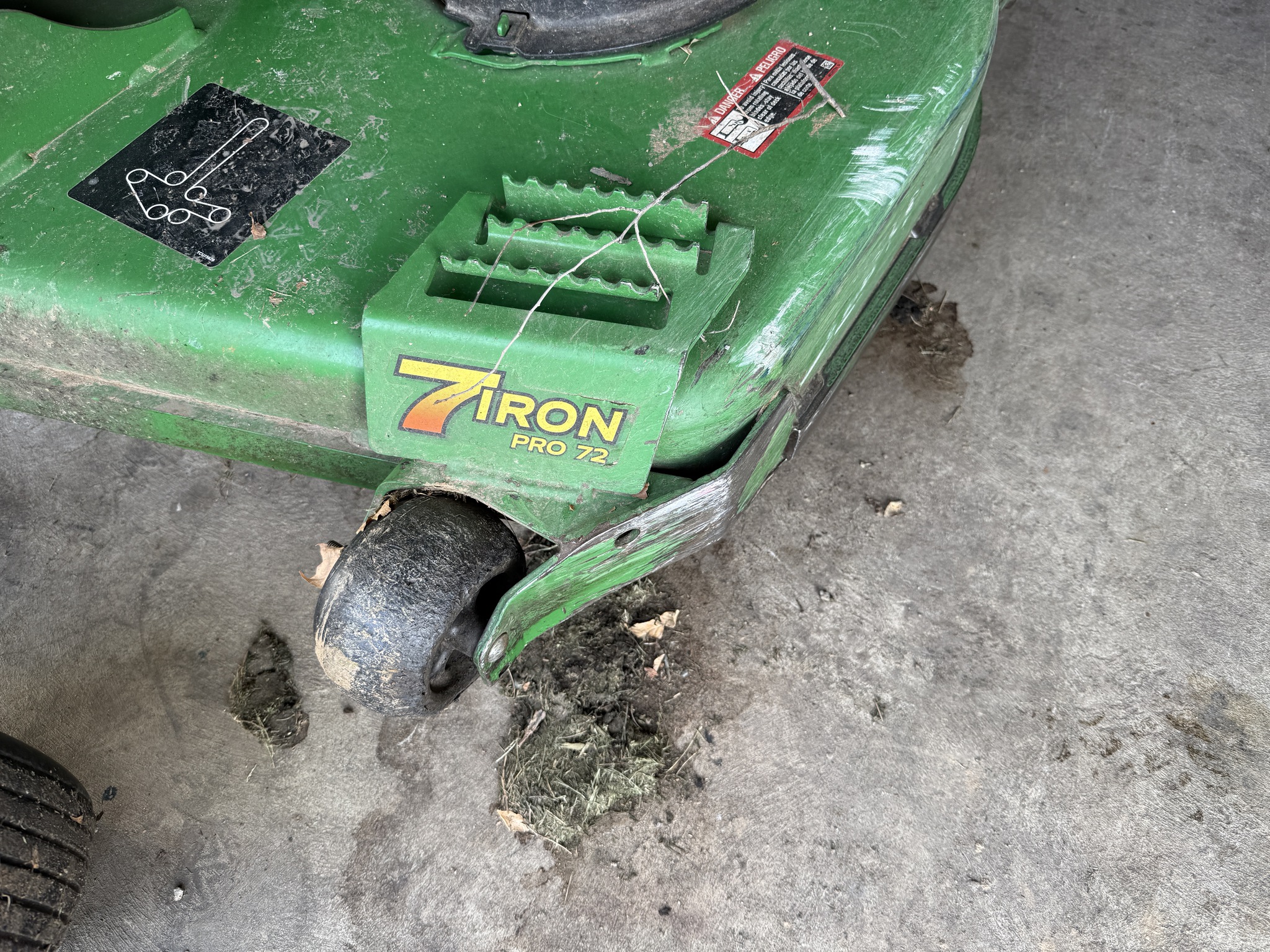 2022 John Deere Z994R Image 2