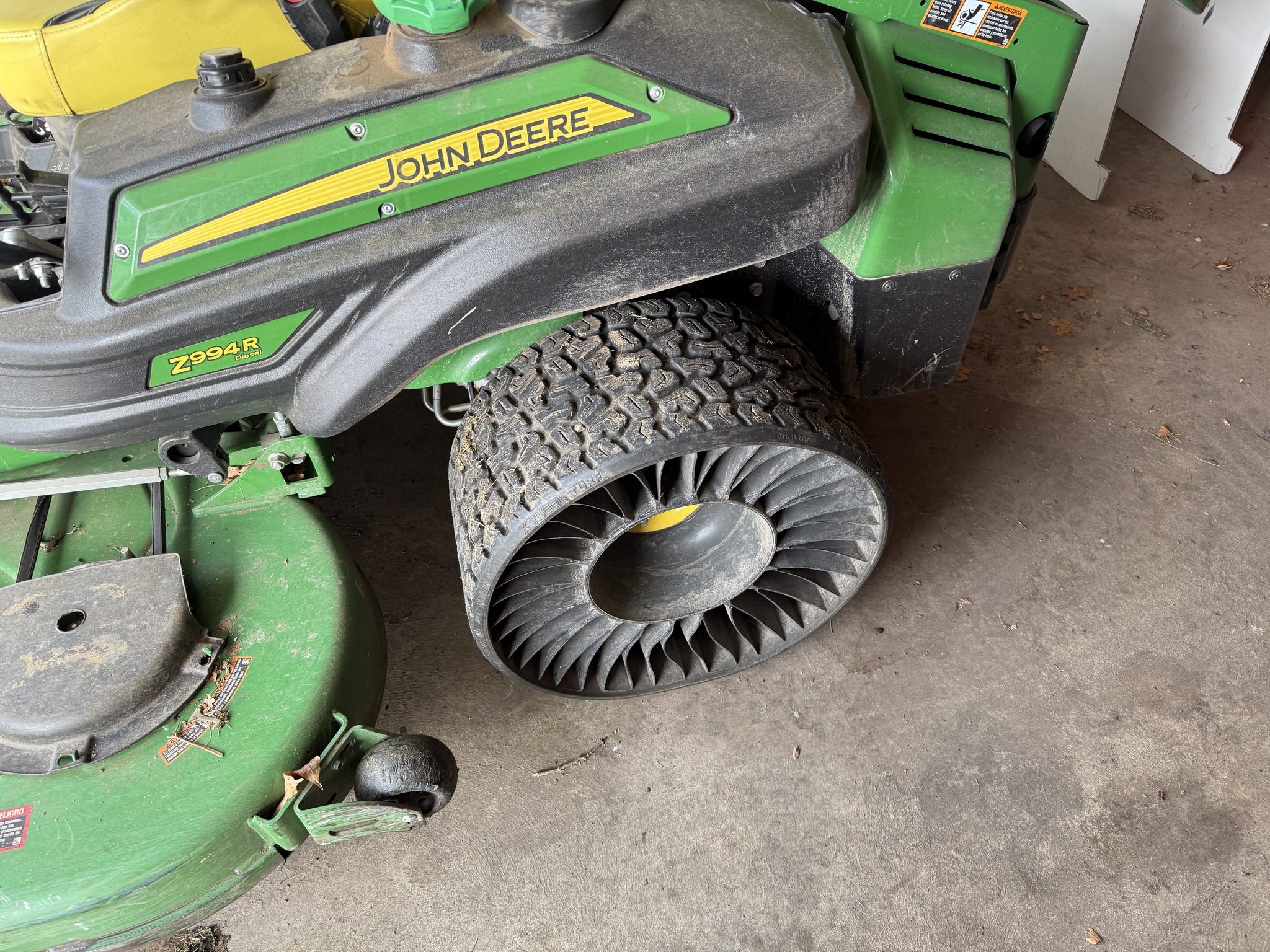2022 John Deere Z994R Image 4