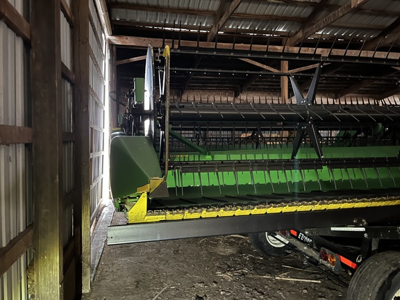 Used 2015 John Deere 640FD Combine Platforms at Koenig Equipment in Greensburg, IN - Photo5
