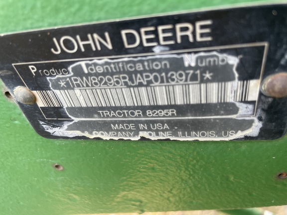 2010 John Deere 8295R Photo 5