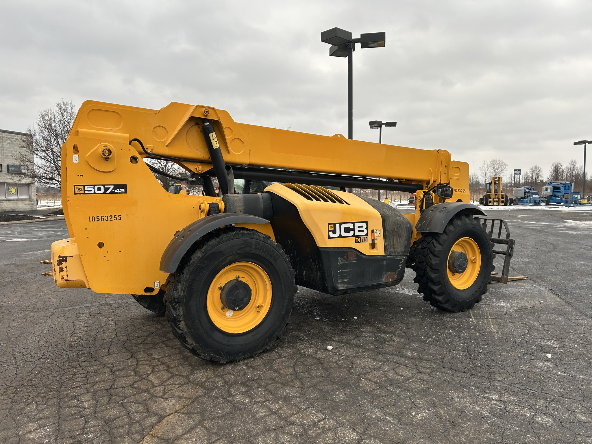 2017 JCB 507-42 Image 3