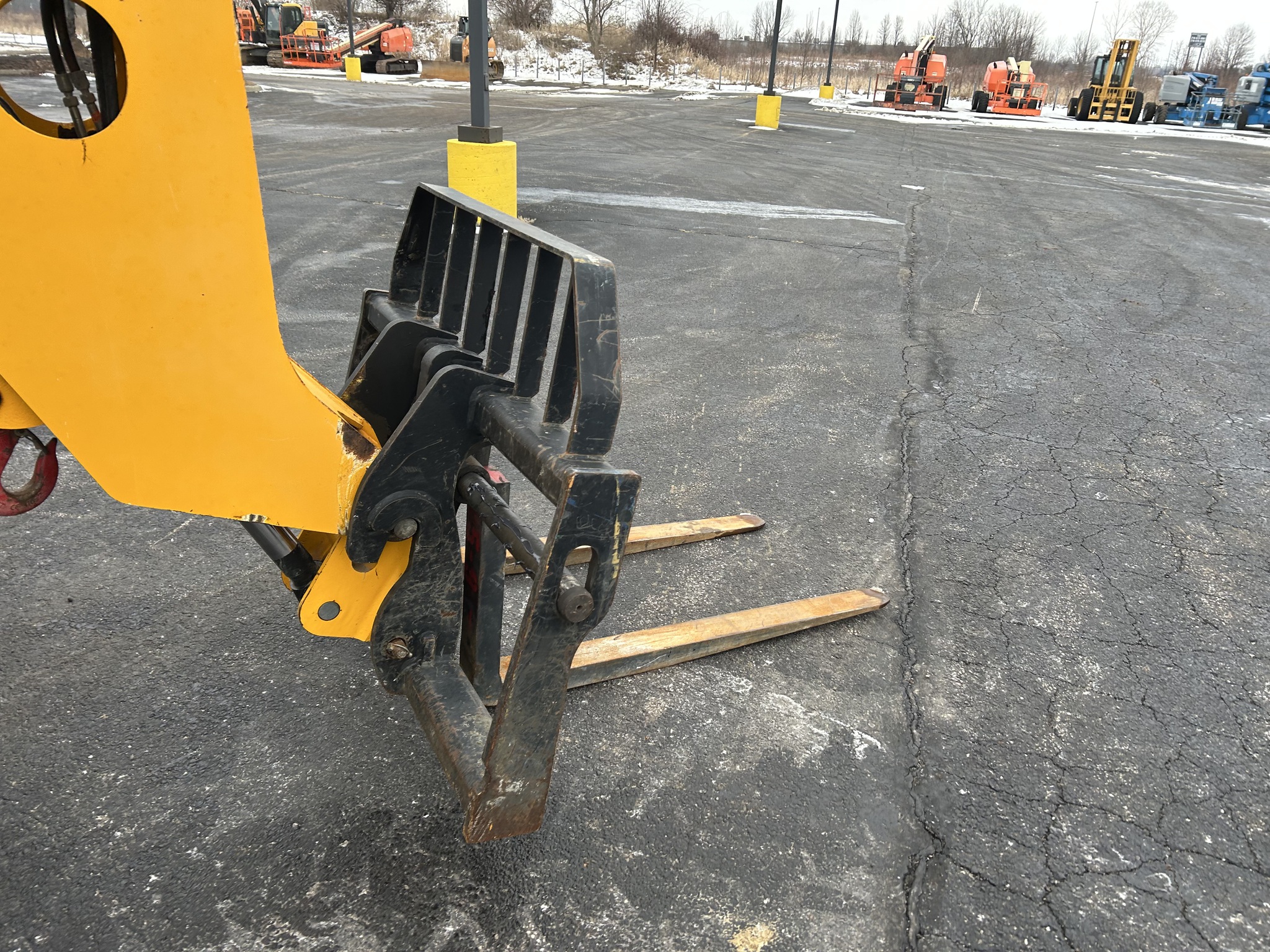 2017 JCB 507-42 Image 5