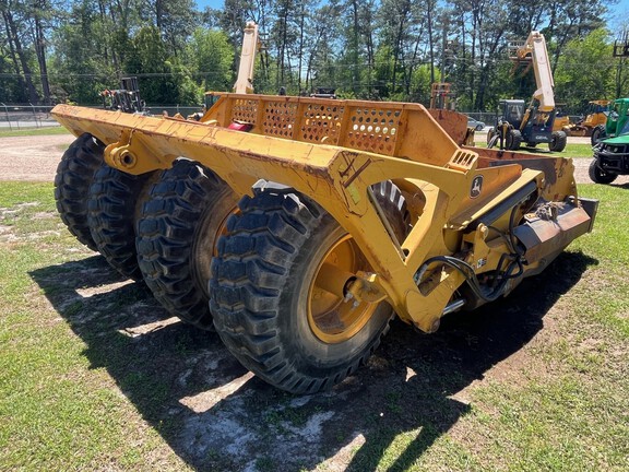 2022 John Deere 1812DC-4