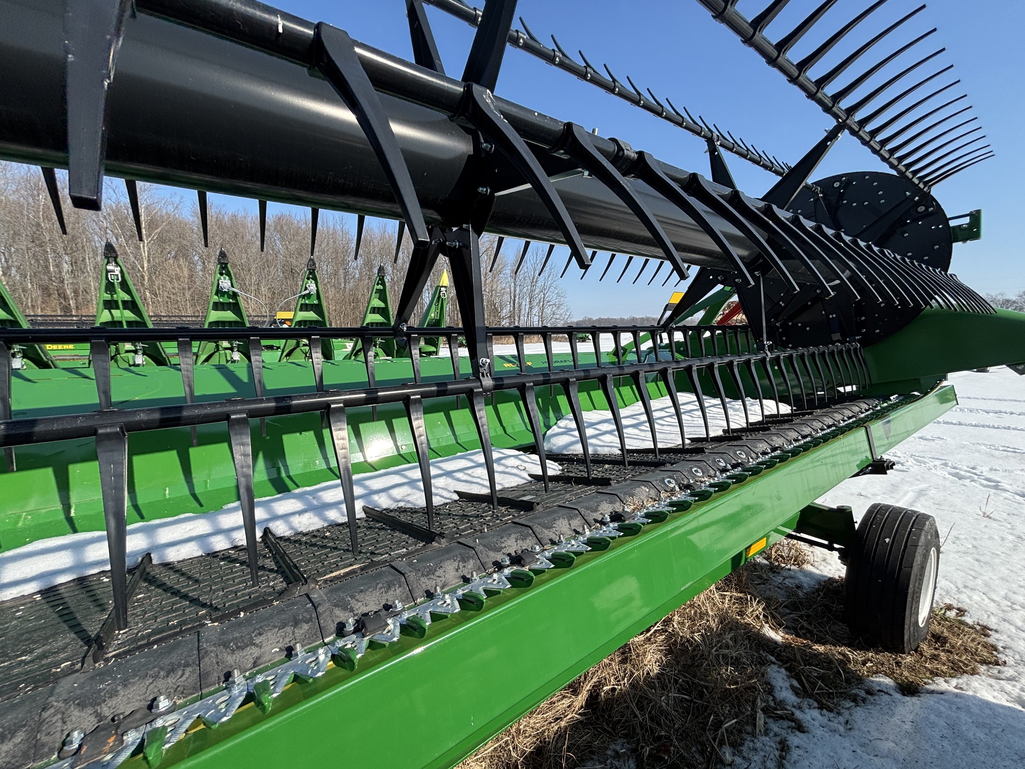 Used 2024 John Deere RD35F Combine Platforms at Koenig Equipment in Greensburg, IN - PhotoXL3
