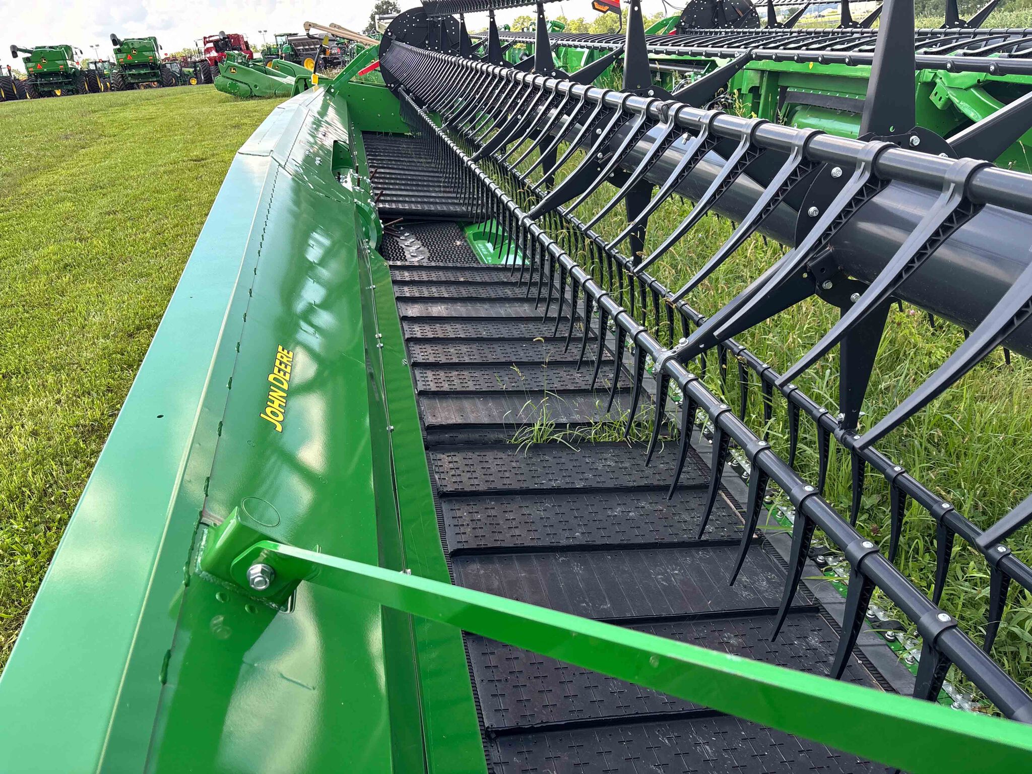 Used 2024 John Deere RD35F Combine Platforms at Koenig Equipment in Anna, OH - PhotoXL10