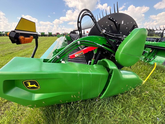 Used 2024 John Deere RD35F Combine Platforms at Koenig Equipment in Anna, OH - Photo5