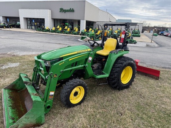 2022 John-Deere 3032E
