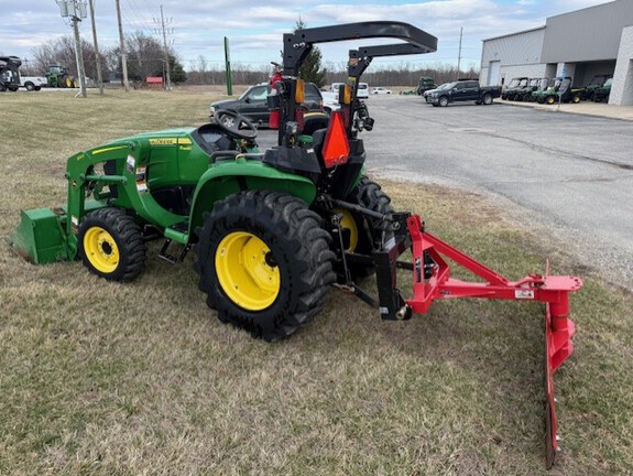 2022 John-Deere 3032E