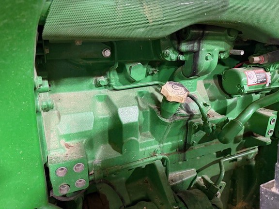 Photo of 2017 John Deere 8295R