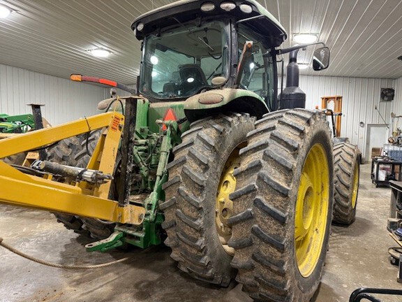 Photo of 2017 John Deere 8295R