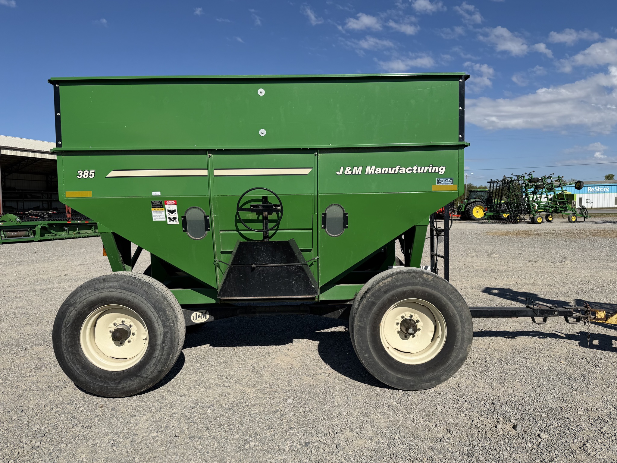 J&M 385 Image 1
