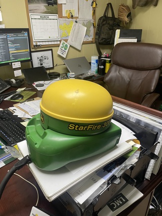 2012 John Deere StarFire 3000 Receiver Photo 2