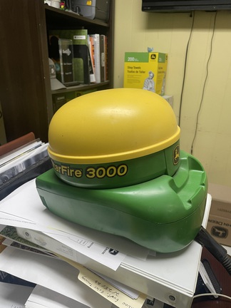 2012 John Deere StarFire 3000 Receiver Photo 3