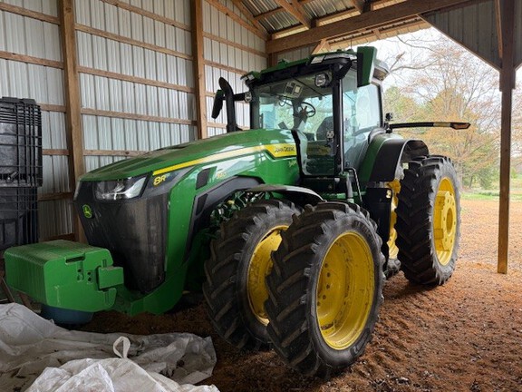 Photo of 2023 John Deere 8R 340