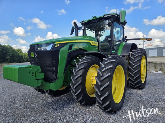 Photo of 2023 John Deere 8R 340