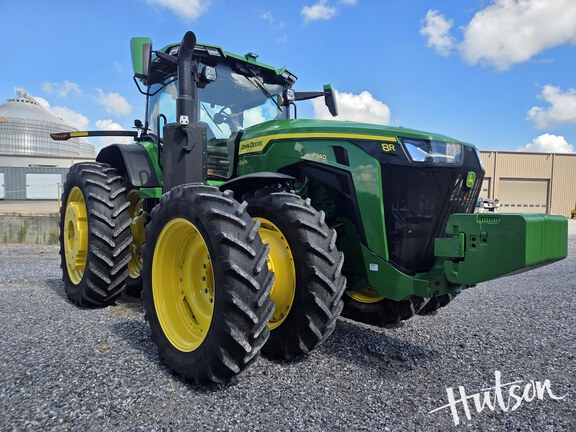 Photo of 2023 John Deere 8R 340