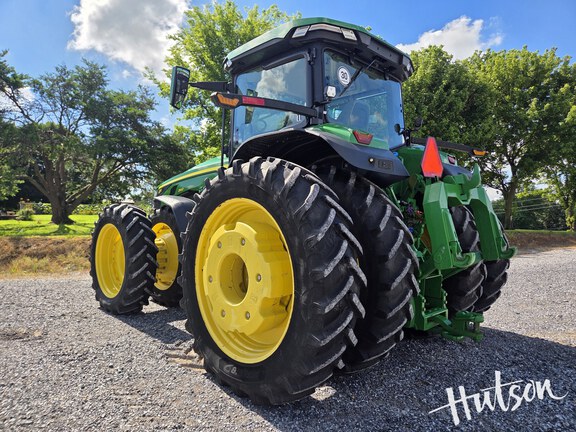 Photo of 2023 John Deere 8R 340