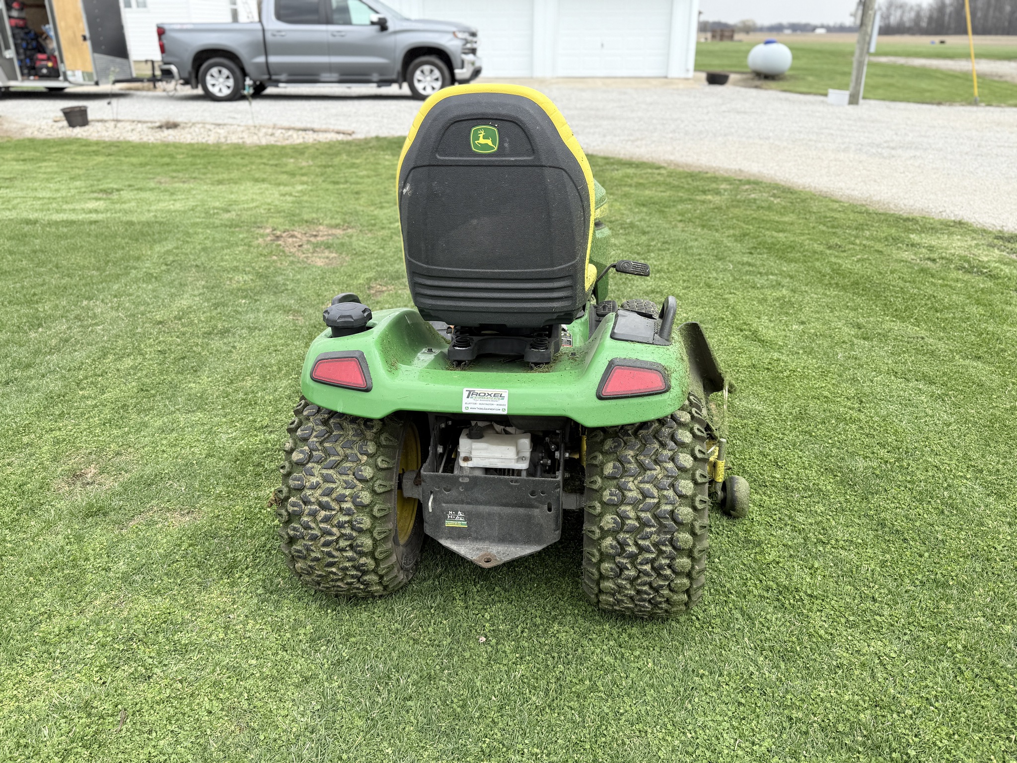 2017 John Deere X590 Image 7