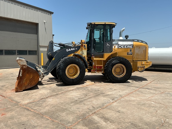 Photo of a 2018 John Deere 544K-II