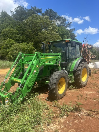 2018 John Deere 5100M Photo 1