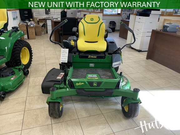 Photo of 2025 John Deere Z370R ELECTRIC