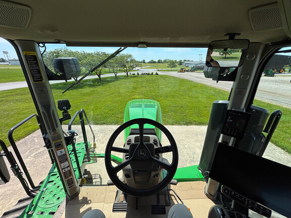 Used 2024 John Deere 8RT 370 Track Tractors at Koenig Equipment in Anna, OH - Photo23