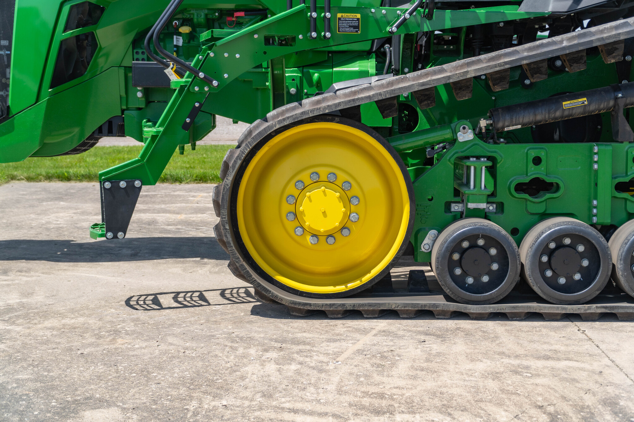 Used 2024 John Deere 8RT 370 Track Tractors at Koenig Equipment in Anna, OH - PhotoXL8